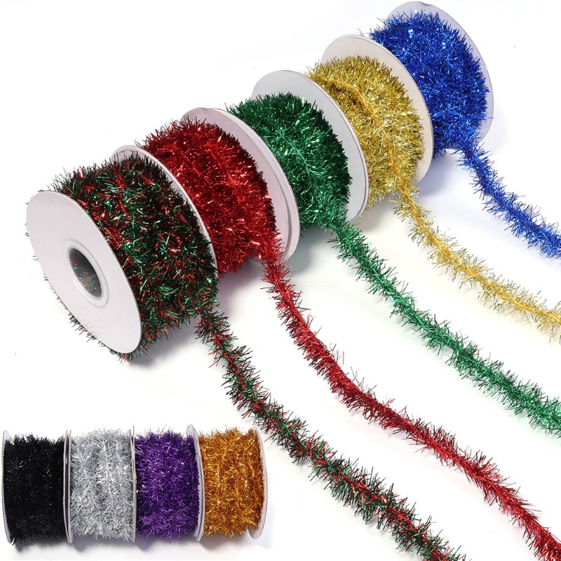 Tinsel Garland Decoration - Guirnalda de hilo de oropel dorado